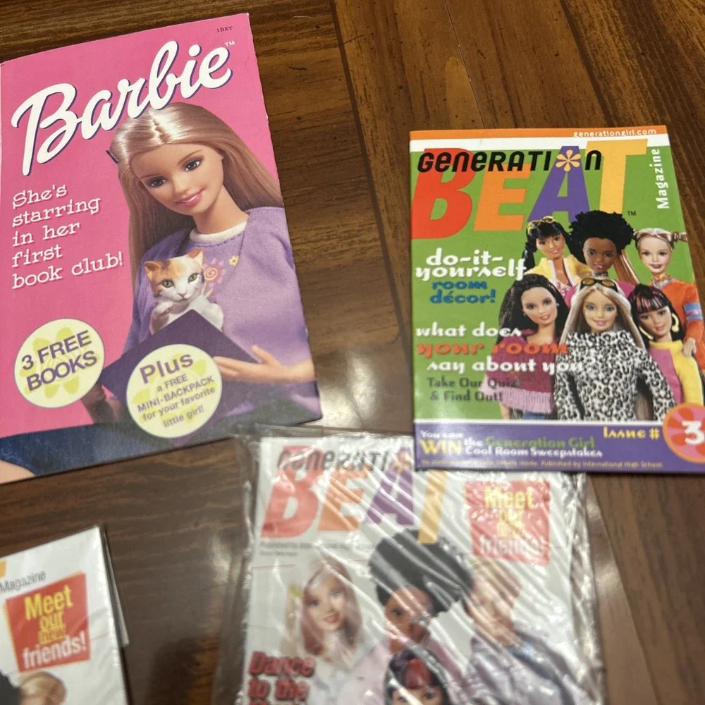 Lot Of Cardboard BARBIE Accessories Best‎ Magazines